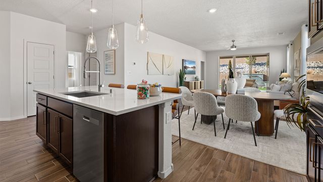 4228 Via De Ventura, Santa Fe, NM 87507