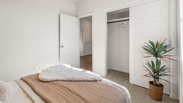 4228 Via De Ventura, Santa Fe, NM 87507