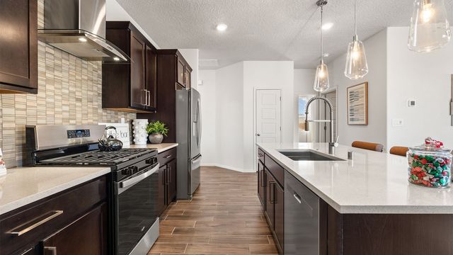 4228 Via De Ventura, Santa Fe, NM 87507