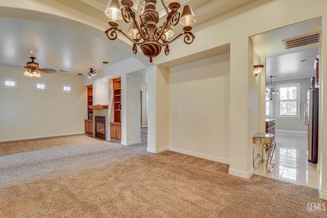 1704 Briercliff Court, Bakersfield, CA 93311