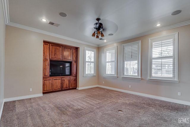 1704 Briercliff Court, Bakersfield, CA 93311