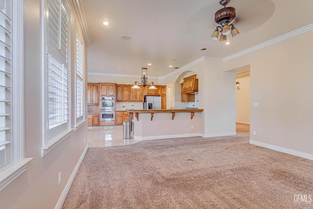 1704 Briercliff Court, Bakersfield, CA 93311