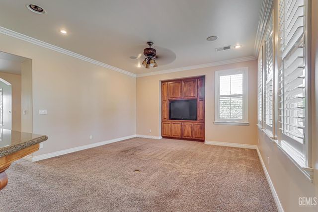 1704 Briercliff Court, Bakersfield, CA 93311