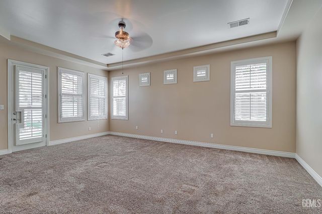 1704 Briercliff Court, Bakersfield, CA 93311