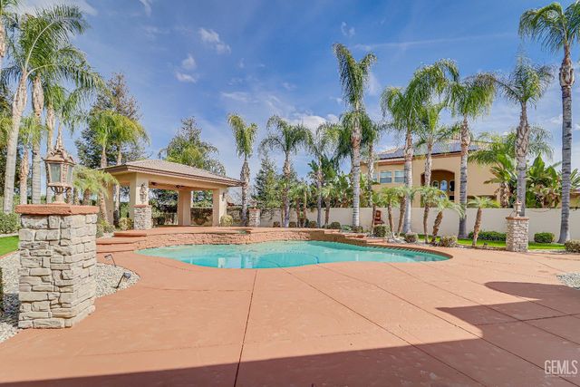 1704 Briercliff Court, Bakersfield, CA 93311