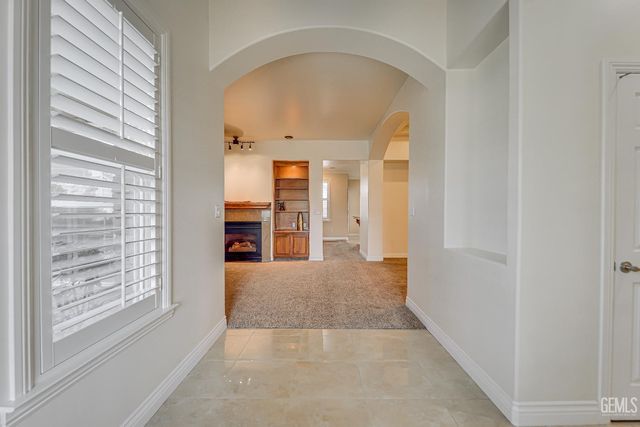 1704 Briercliff Court, Bakersfield, CA 93311