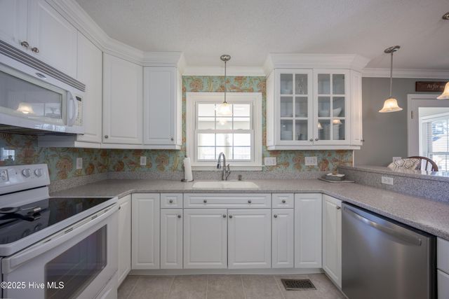 402 Willow Road, Clinton, NC 28328