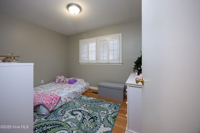 402 Willow Road, Clinton, NC 28328