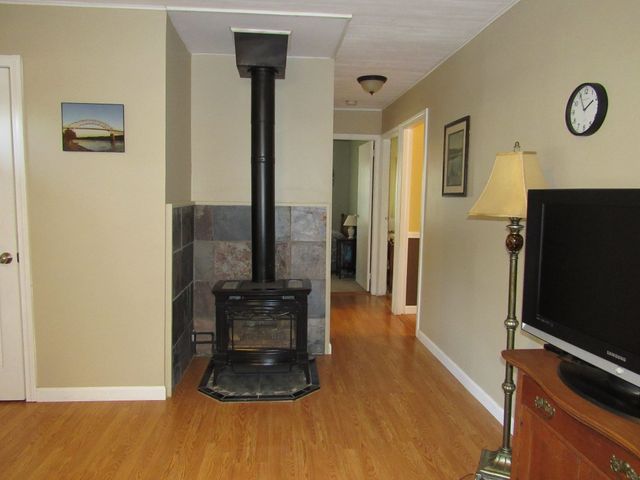 22 Birch St, Bourne, MA 02532