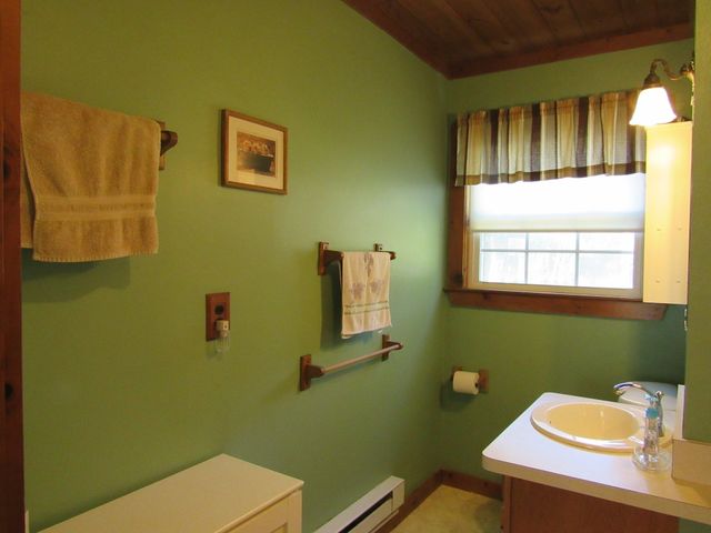 22 Birch St, Bourne, MA 02532