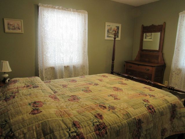 22 Birch St, Bourne, MA 02532