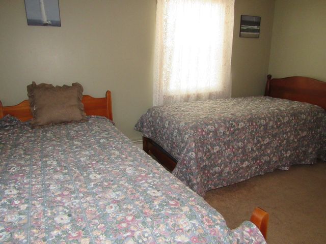 22 Birch St, Bourne, MA 02532