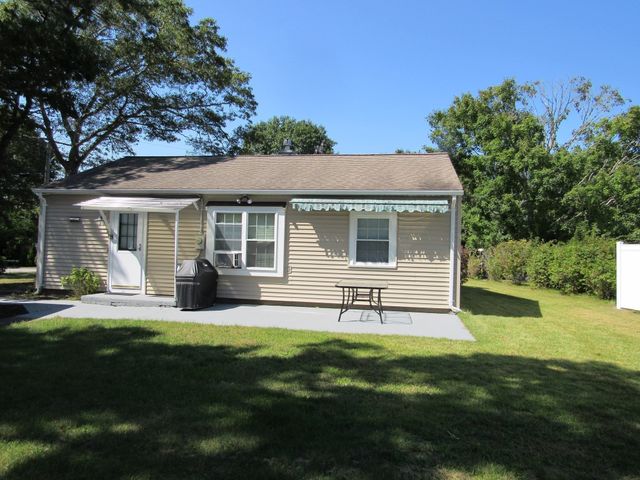 22 Birch St, Bourne, MA 02532