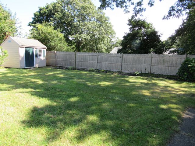 22 Birch St, Bourne, MA 02532