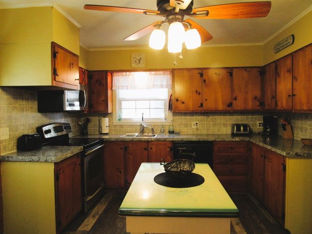 22 Birch St, Bourne, MA 02532