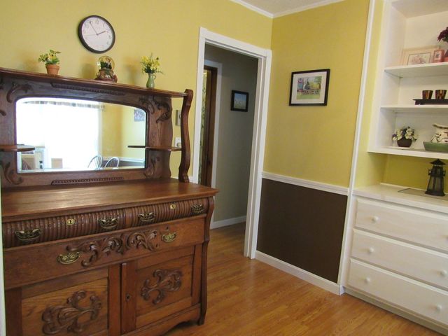 22 Birch St, Bourne, MA 02532