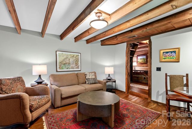 142 Marquis Lane, Waynesville, NC 28785