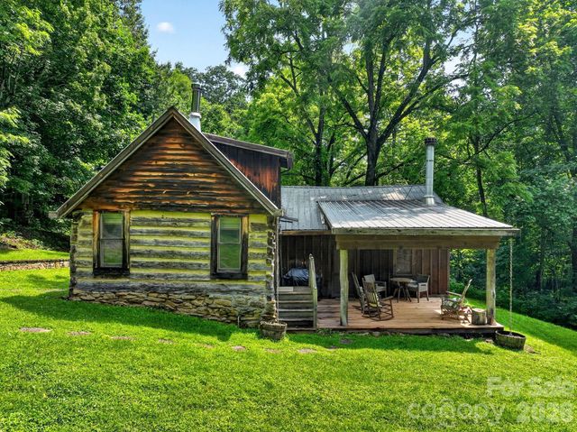 142 Marquis Lane, Waynesville, NC 28785
