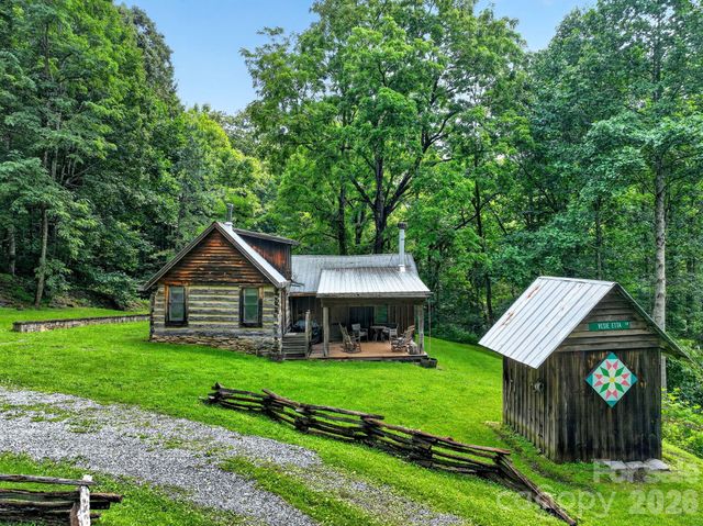 142 Marquis Lane, Waynesville, NC 28785