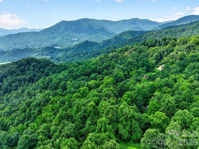 142 Marquis Lane, Waynesville, NC 28785