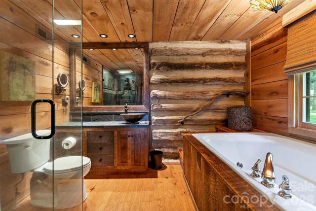 142 Marquis Lane, Waynesville, NC 28785