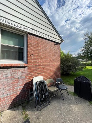 19374 Charest Street, Detroit, MI 48234