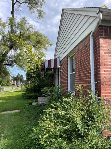 19374 Charest Street, Detroit, MI 48234
