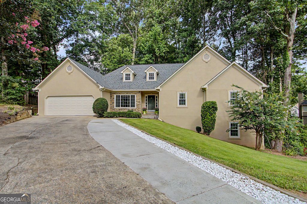 311 Clubhouse Court NW, Kennesaw, GA 30144