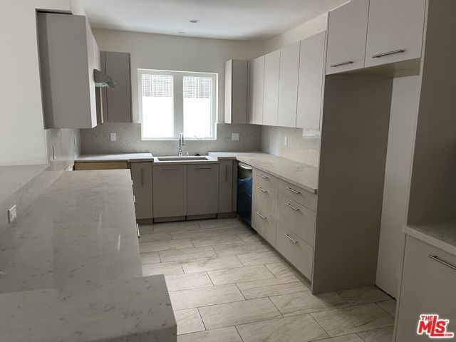 1427 S Bedford Street, Los Angeles, CA 90035