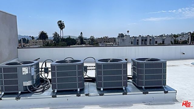 1427 S Bedford Street, Los Angeles, CA 90035