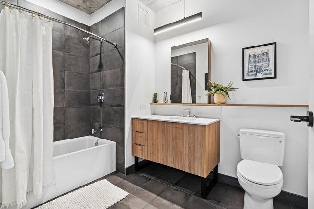 234 W Polk Street 2802, Chicago, IL 60607