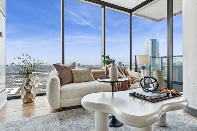 234 W Polk Street 2802, Chicago, IL 60607