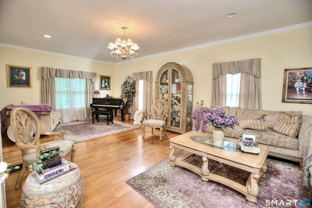 765 Cutspring Road, Stratford, CT 06614