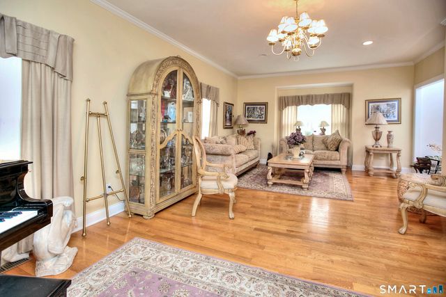 765 Cutspring Road, Stratford, CT 06614