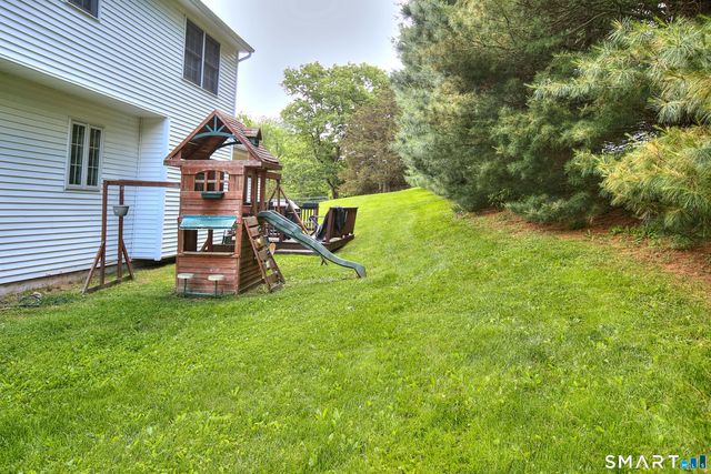765 Cutspring Road, Stratford, CT 06614
