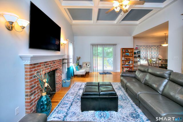 765 Cutspring Road, Stratford, CT 06614