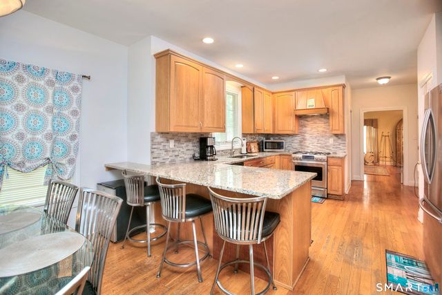 765 Cutspring Road, Stratford, CT 06614