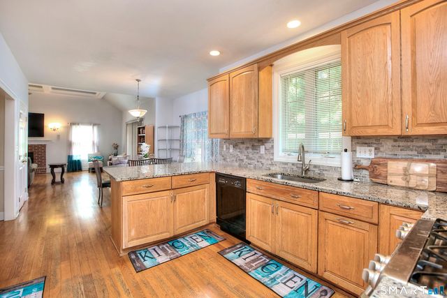 765 Cutspring Road, Stratford, CT 06614