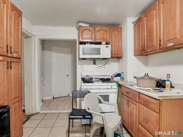 75 Clifton Street, West Haven, CT 06516