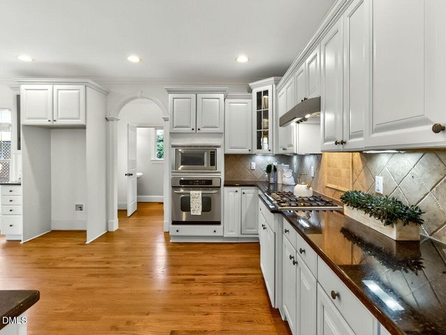 120 Holly Glade Circle, Holly Springs, NC 27540