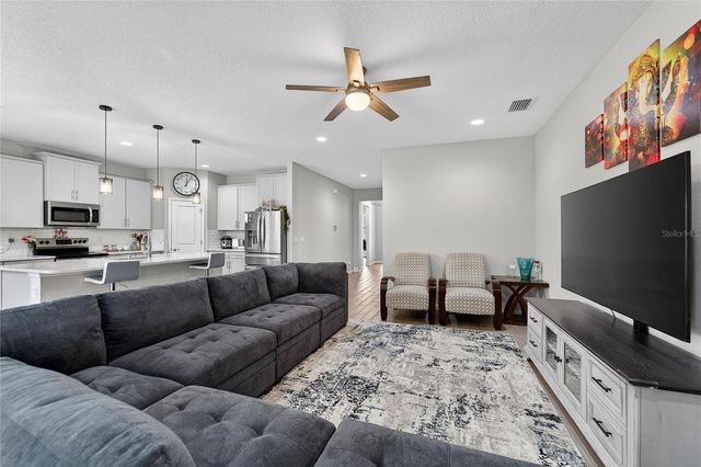 12507 CANDLEBERRY CIRCLE, Tampa, FL 33635