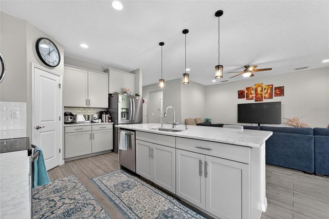 12507 CANDLEBERRY CIRCLE, Tampa, FL 33635