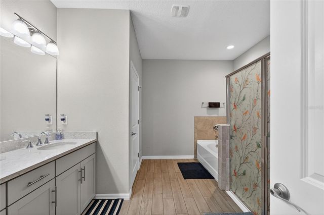 12507 CANDLEBERRY CIRCLE, Tampa, FL 33635