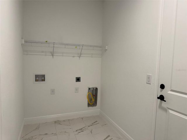 8007 SEAFLOWER PARKWAY, Bradenton, FL 34210