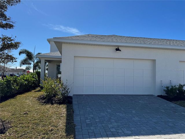 8007 SEAFLOWER PARKWAY, Bradenton, FL 34210