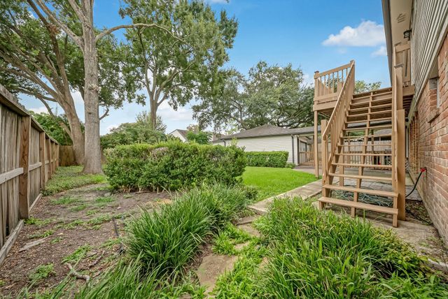16326 Heatherdale Drive, Houston, TX 77059