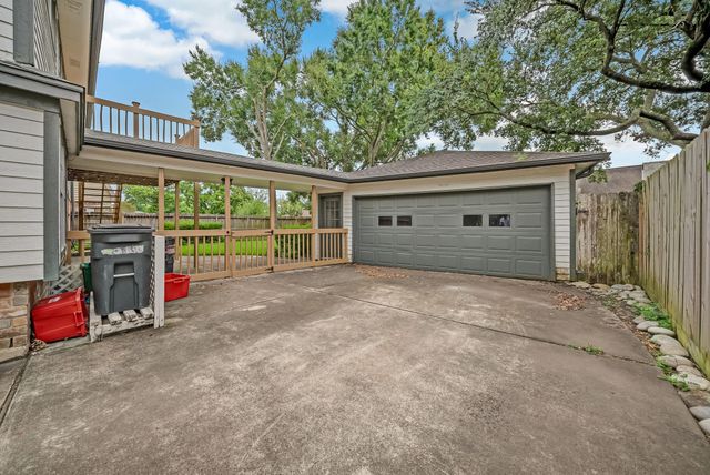 16326 Heatherdale Drive, Houston, TX 77059