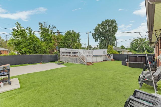 18516 Fleming Street, Detroit, MI 48234