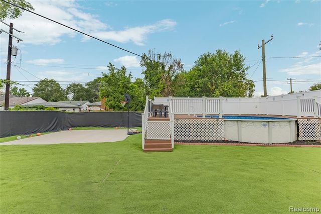18516 Fleming Street, Detroit, MI 48234