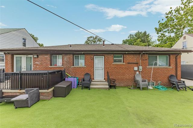 18516 Fleming Street, Detroit, MI 48234